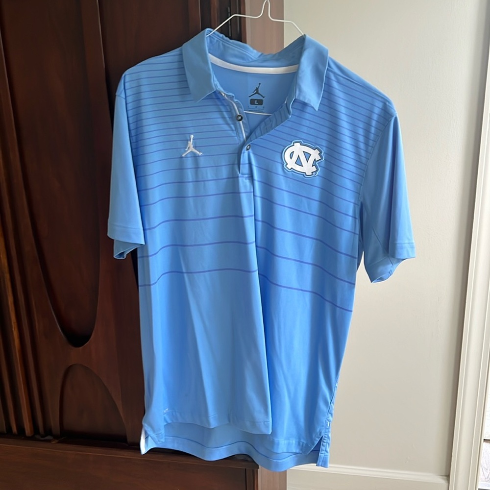 Men’s dry fit Nike Jumpman polo size large Carolina blue Carolina University